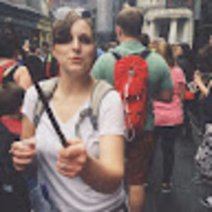 Meet your Posher, Danielle